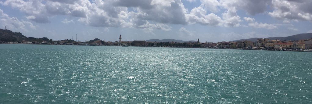 Deborah Davis (she/her) 💙 banner