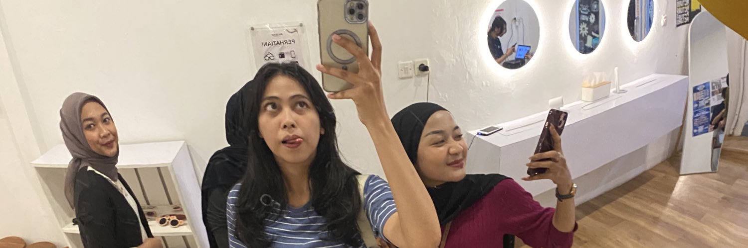melsskyy's profile banner image