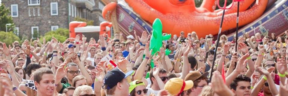 dsuoweek's profile banner image