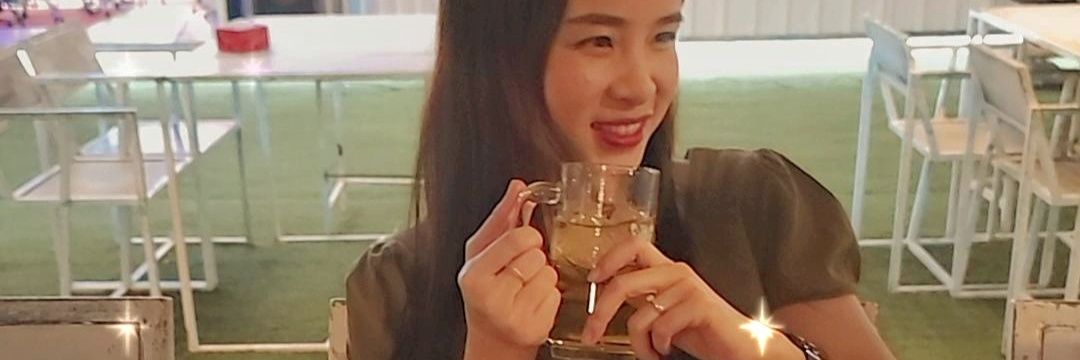 chanyanich's profile banner image