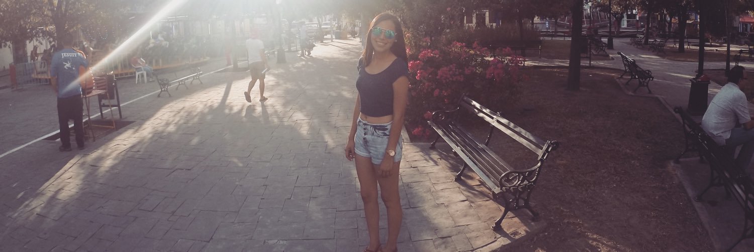 laurareyes08's profile banner image