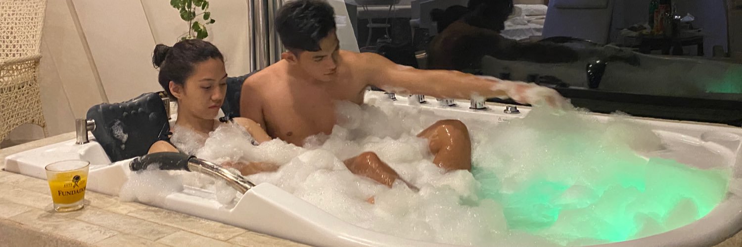 darynemayol28's profile banner image