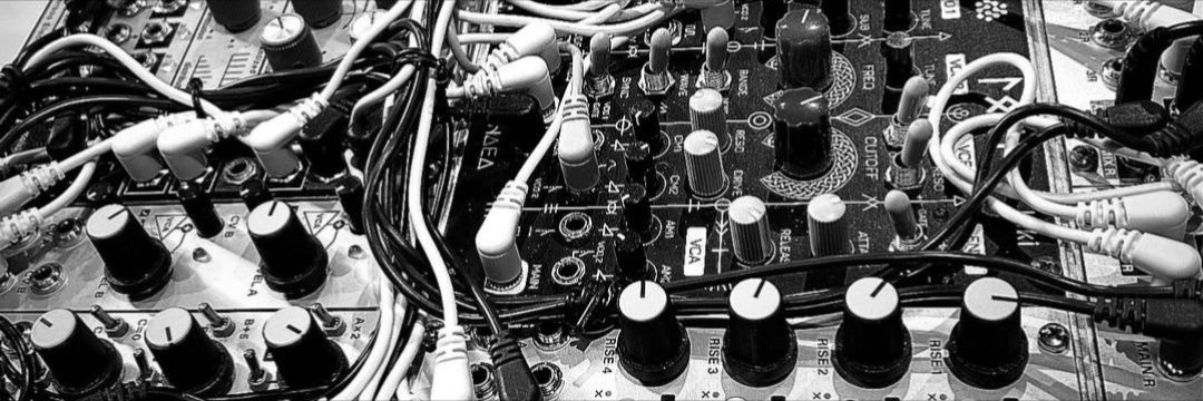 ⓡⓞⓨ ⓜⓔⓝⓔⓐⓡ banner