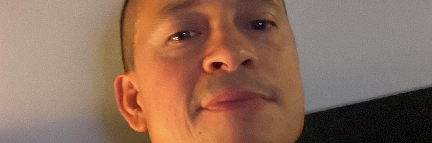 cmhund's profile banner image