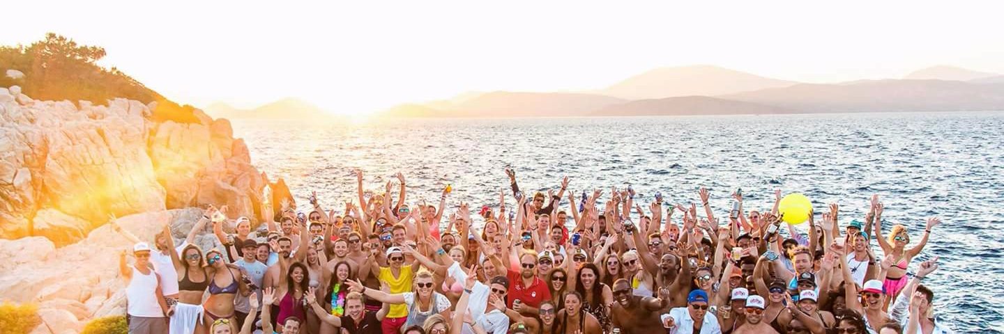 AdamSwannie26's profile banner image