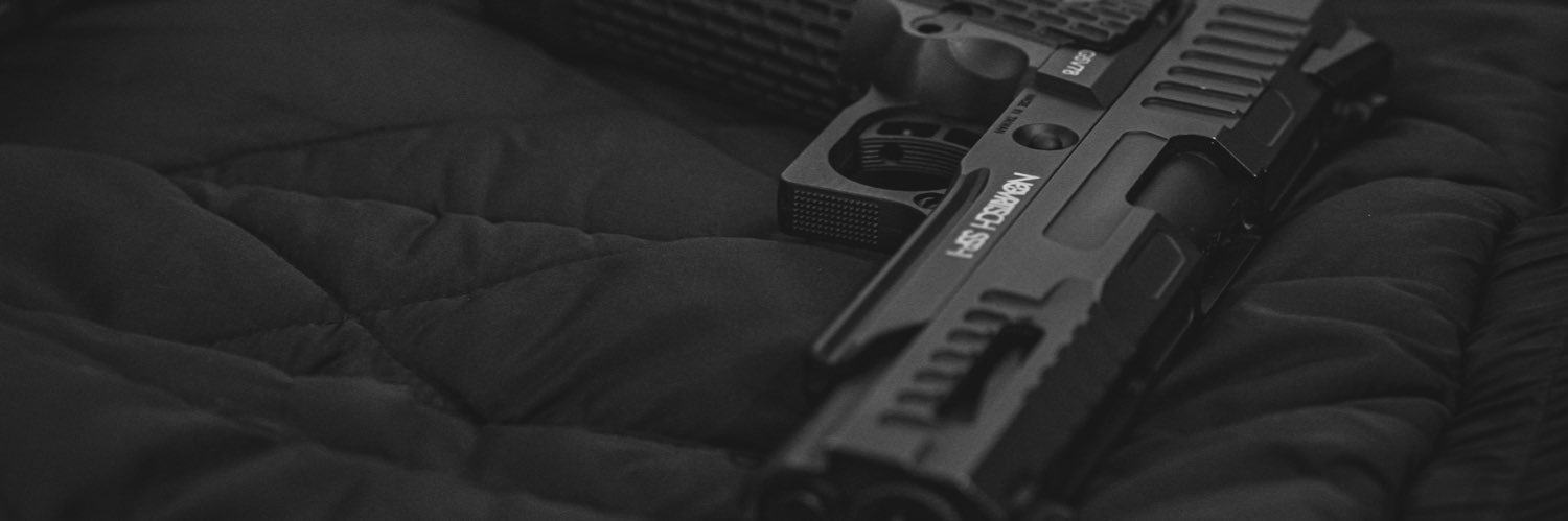 efratamboto's profile banner image