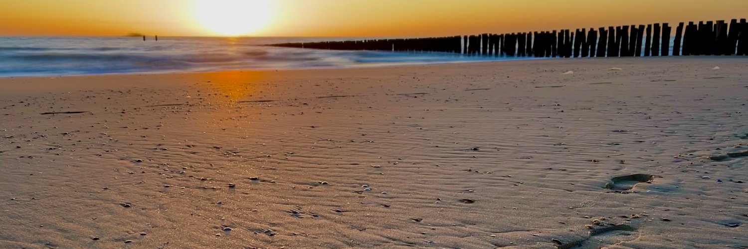 njitram's profile banner image