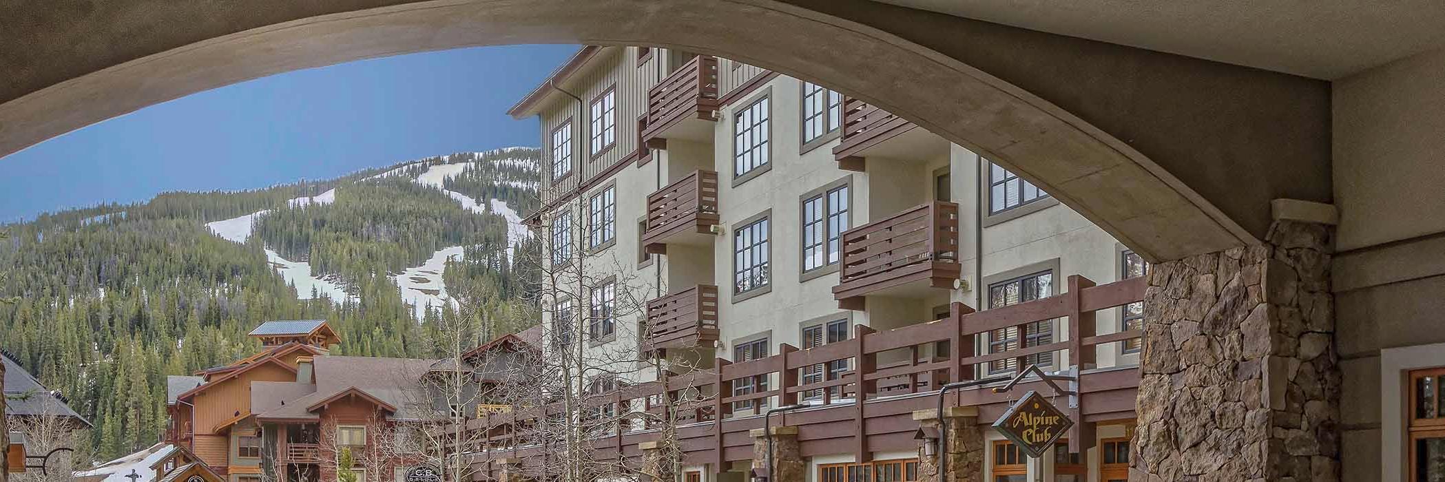 CopperCondos's profile banner image