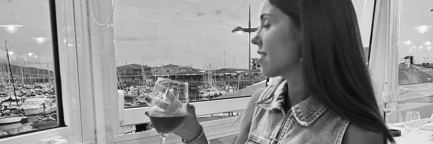 leire_2002's profile banner image