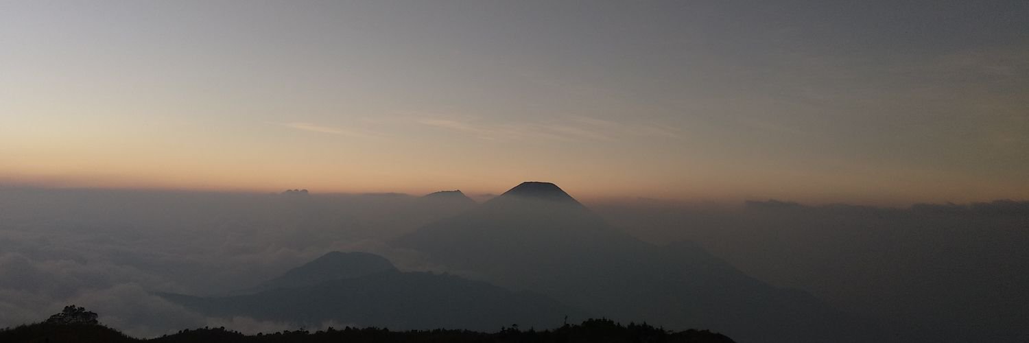 KuPrat's profile banner image