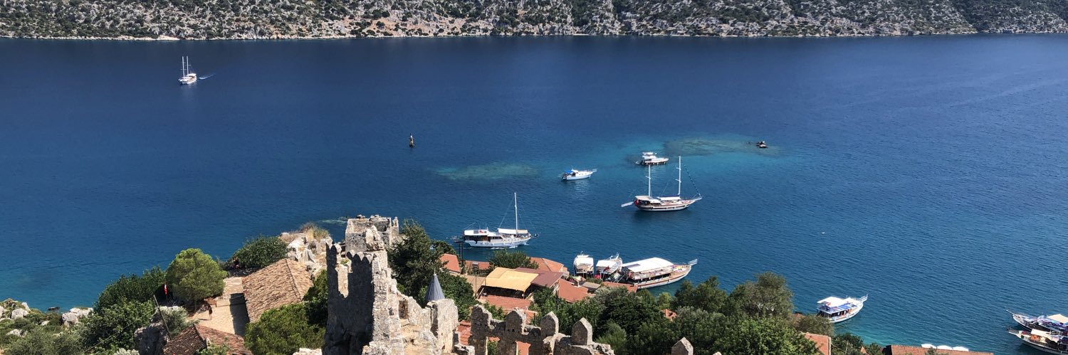 emraedz's profile banner image