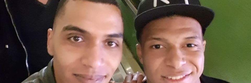 footarik's profile banner image
