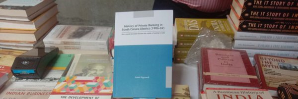 mostlyeconomics Profile Banner