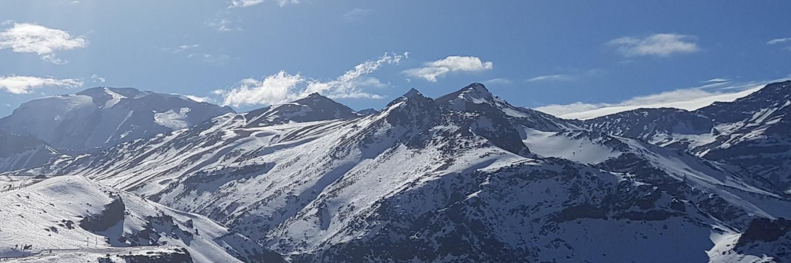 AlbertPacos's profile banner image