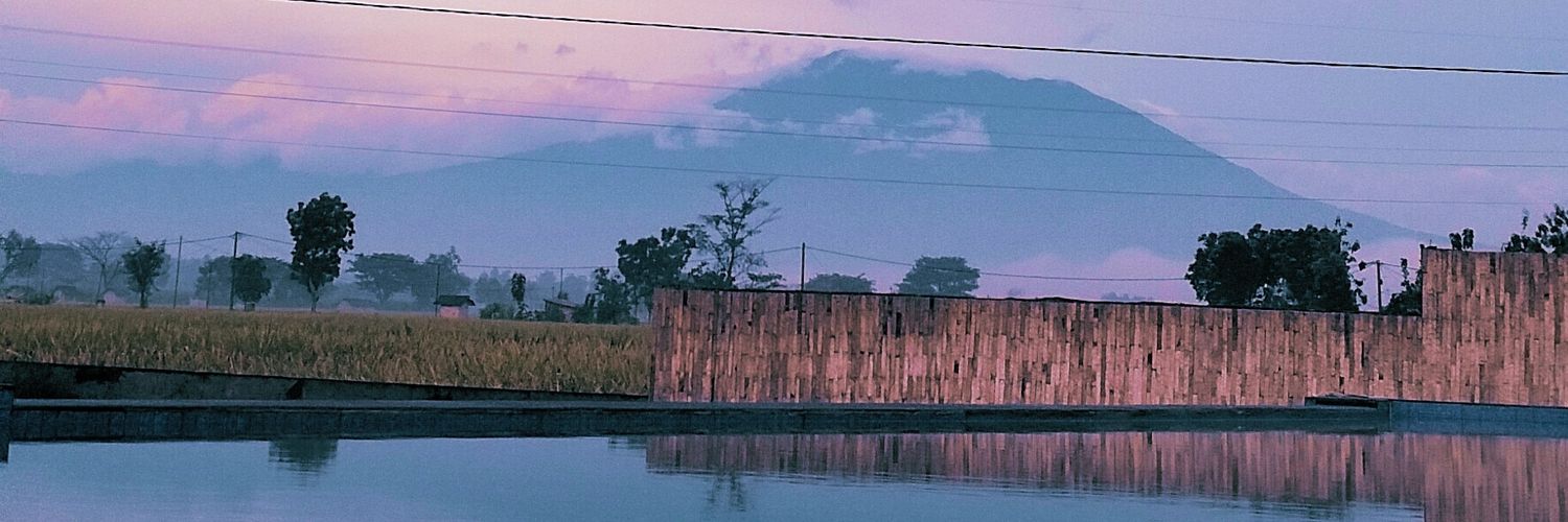 ThaaTythaa's profile banner image