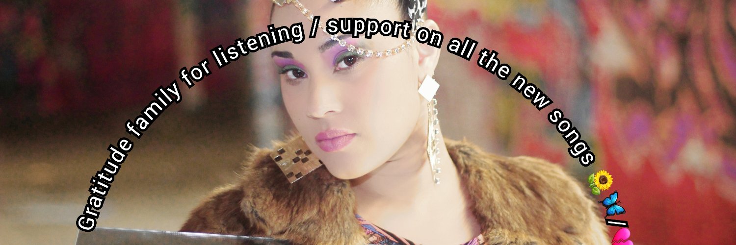 itsantique's profile banner image