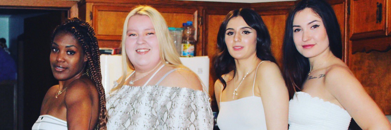 chelsea__bell's profile banner image