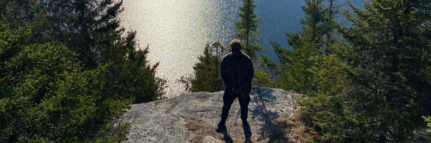 M0landers's profile banner image