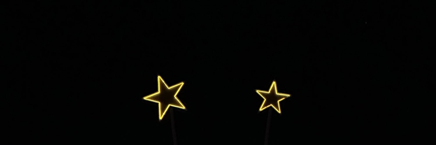 deelos_'s profile banner image