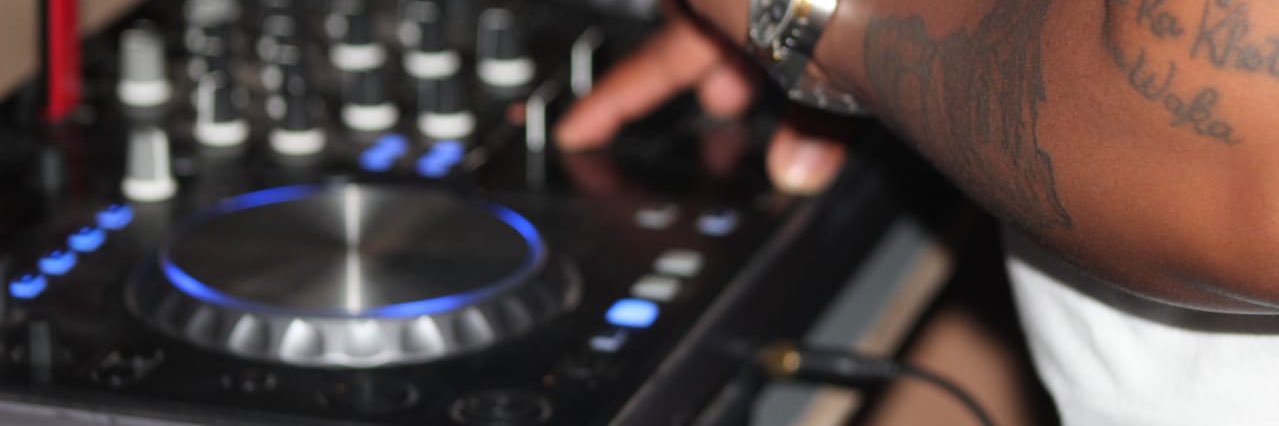 TheeDeepThinker's profile banner image