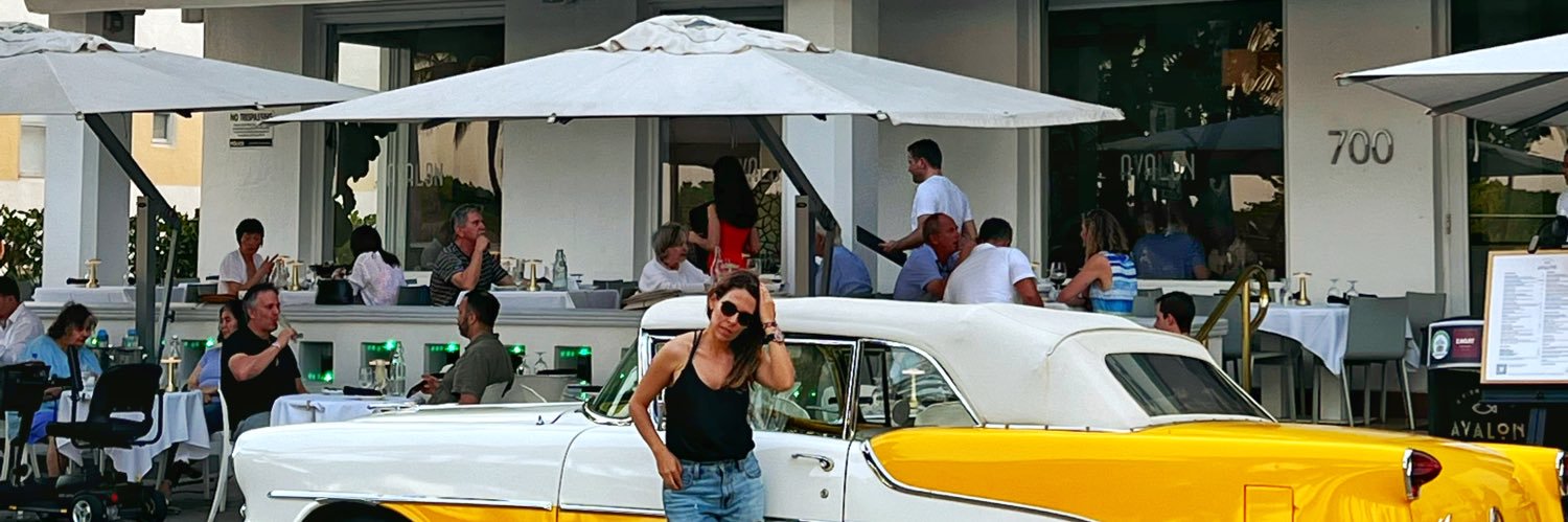 marcela_correa's profile banner image