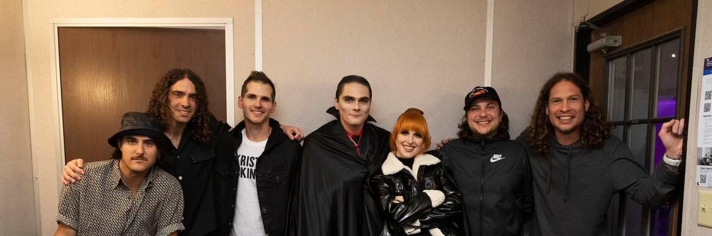 reneezm's profile banner image