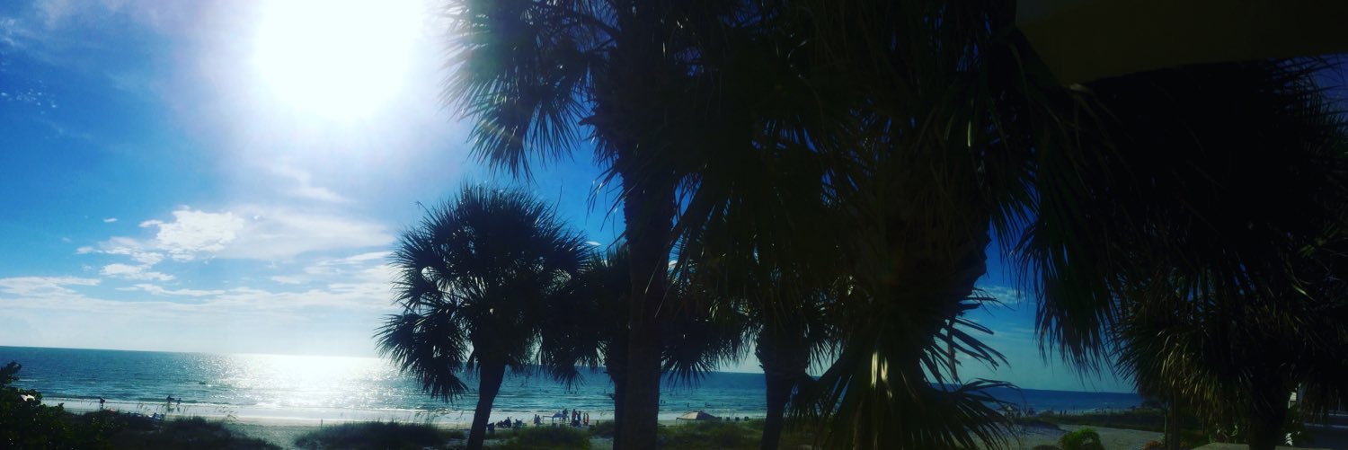lindsey_raee's profile banner image