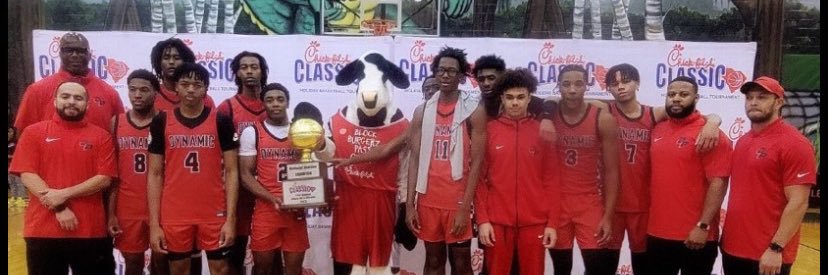 λέων Daniels banner