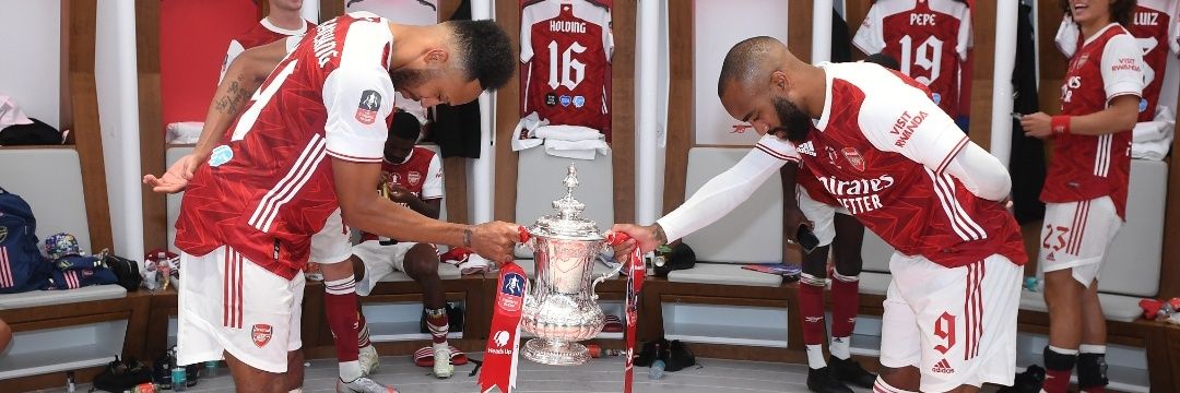 Adam Pøelvøørde banner