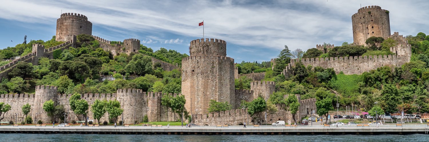 basak_sozbir's profile banner image