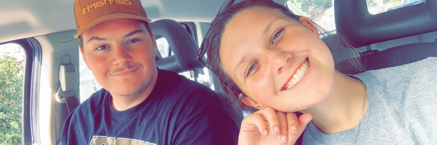allileigh13's profile banner image