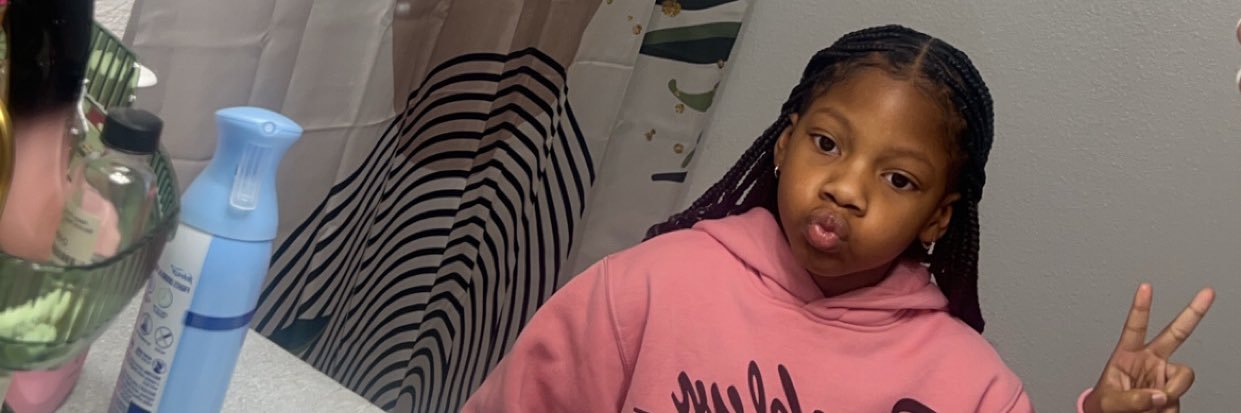 B. ♊️ banner