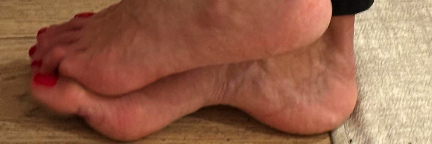 FeetFlight's profile banner image