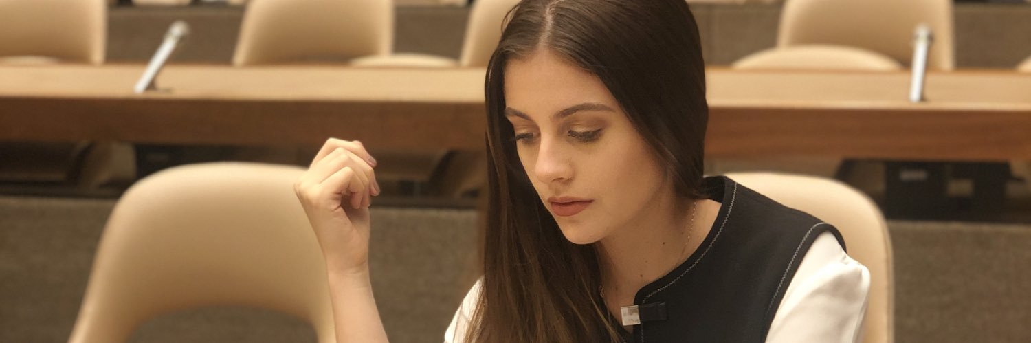 LauraJozame's profile banner image