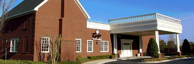 Rey's Restaurant banner
