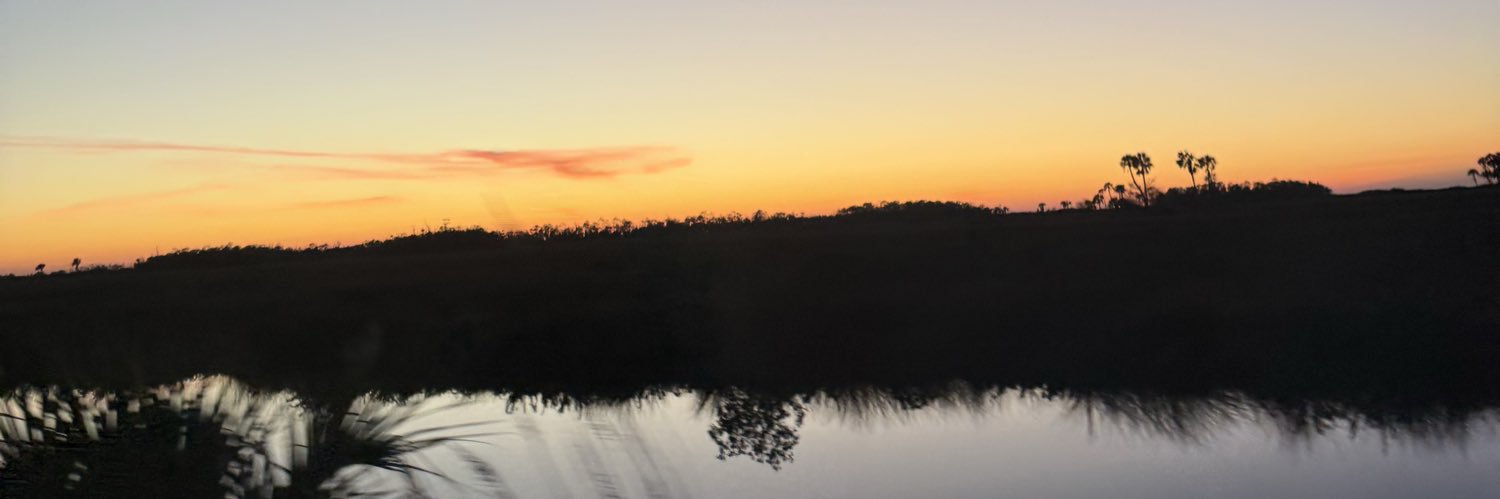 glittertanlines's profile banner image