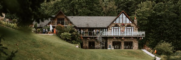 Canada Lodge & Lake Profile Banner