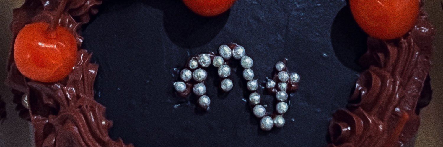 Аннушка с маслом и кошка Кирочка🐈‍⬛ banner