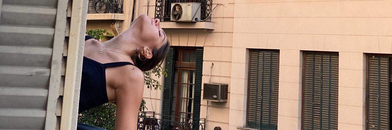 1vickyhernandez's profile banner image