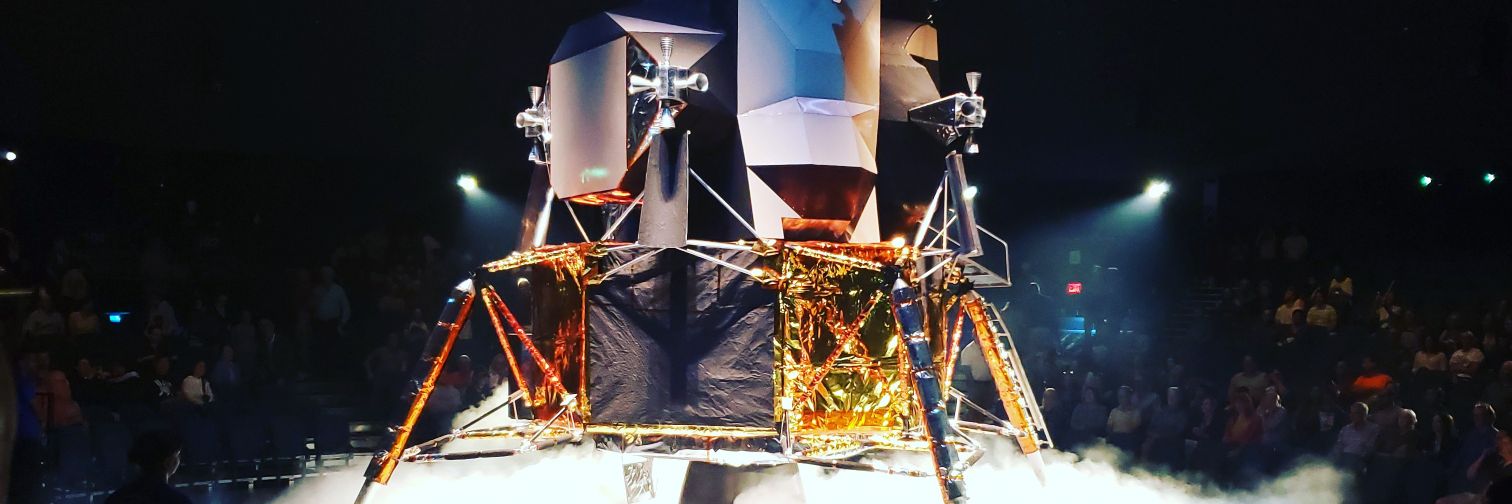 Lucy Stargazer 🖖 banner