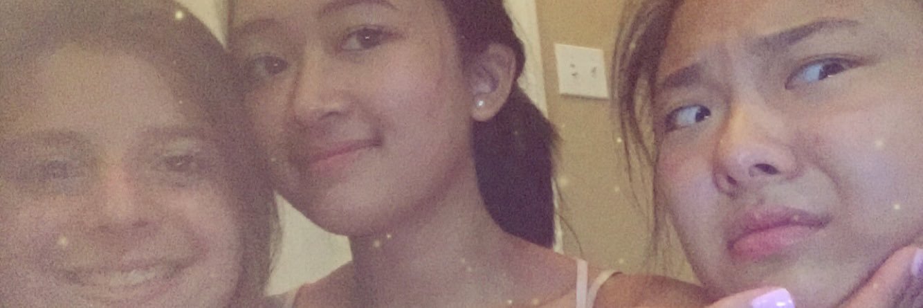 katiexuu's profile banner image