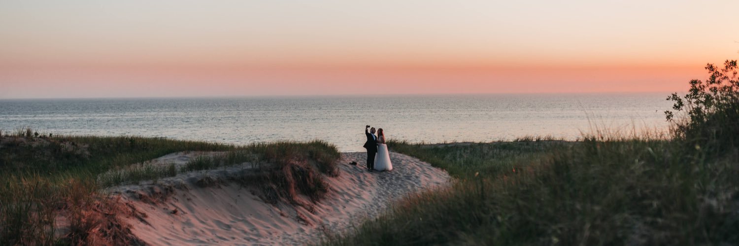 raelynclare's profile banner image