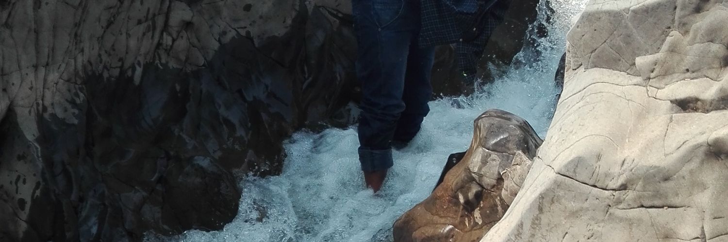 tineKupa's profile banner image