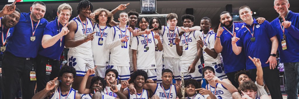 CoachE_10's profile banner image