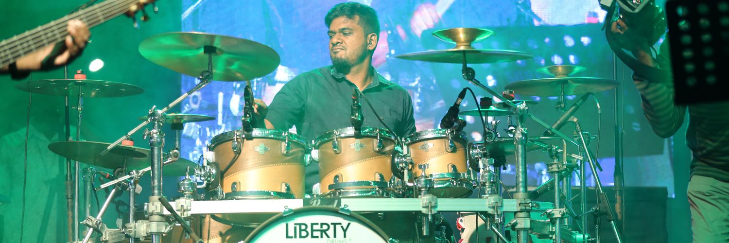 vineethdavid's profile banner image