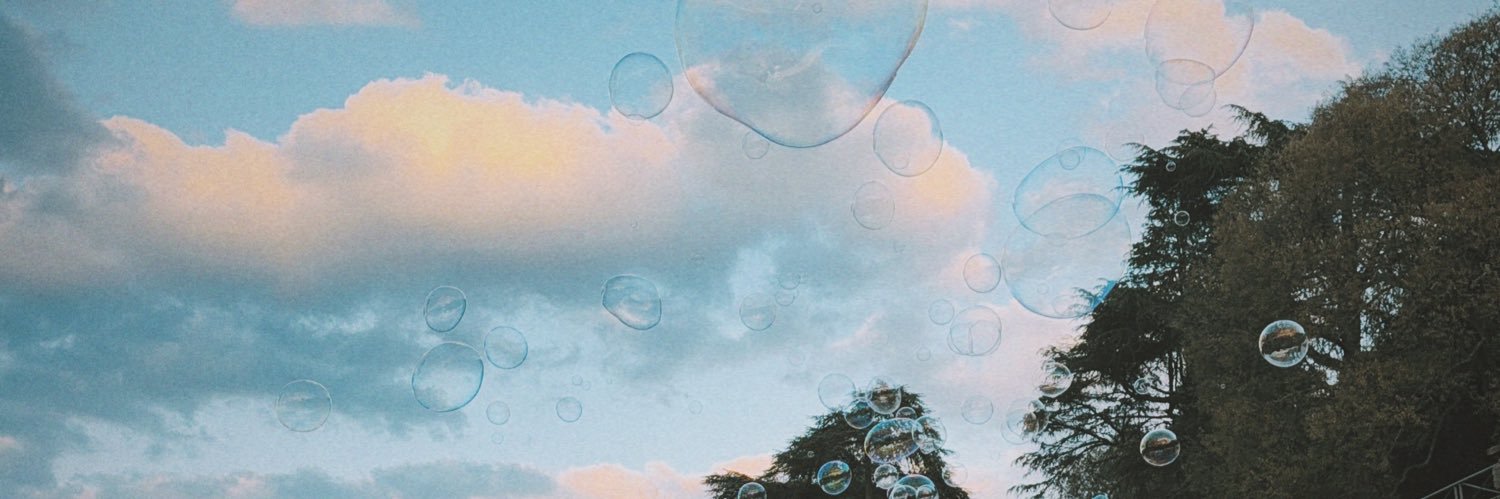 lois_yeah's profile banner image