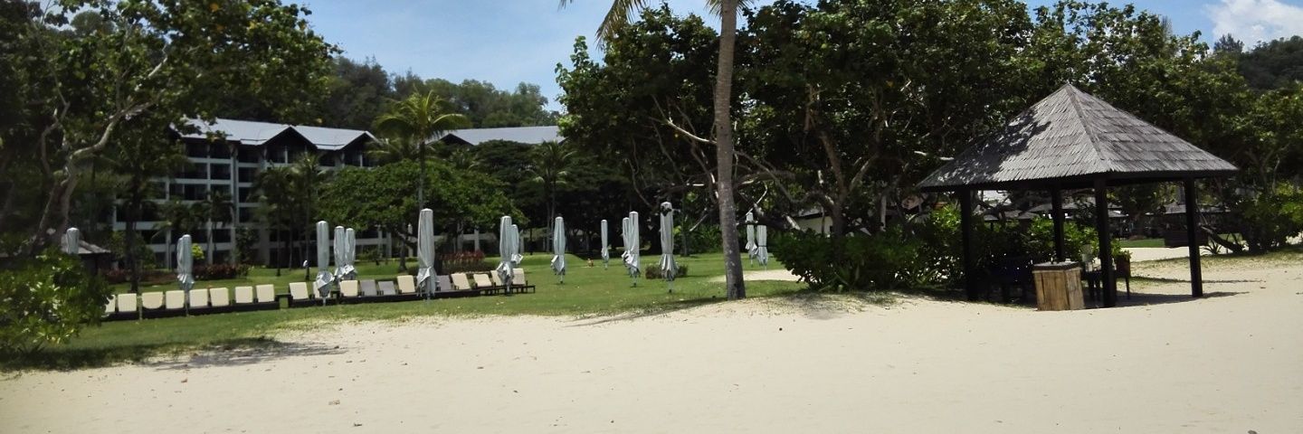 Not Pessimist but Optimist banner