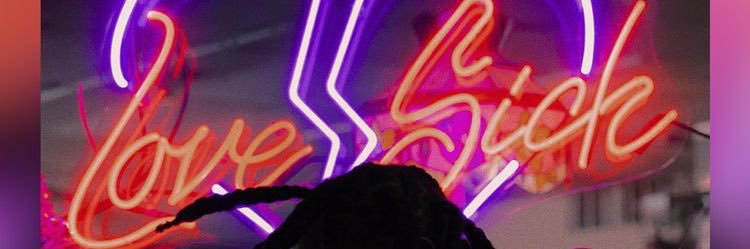 laraweezy's profile banner image