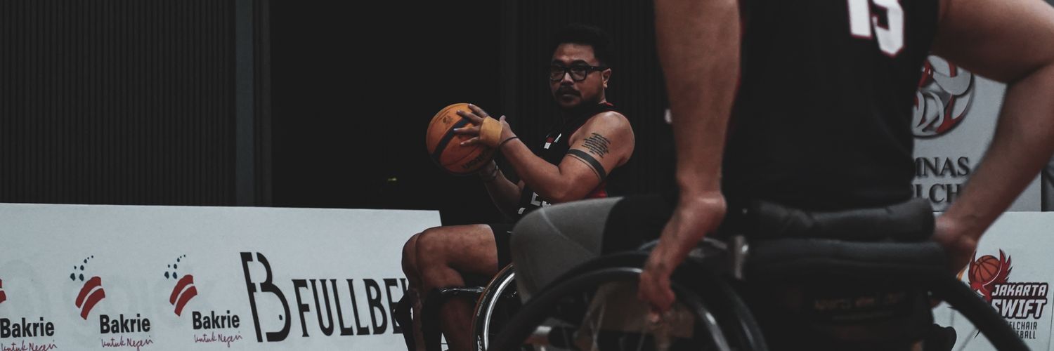 ynarpatt's profile banner image