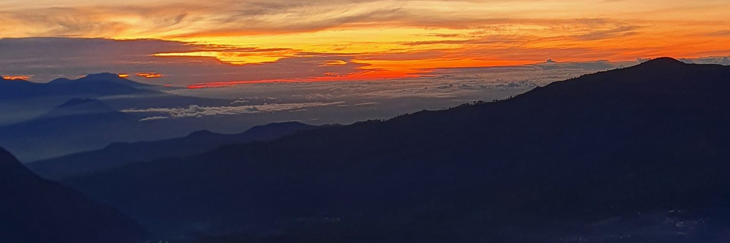 putriayua's profile banner image